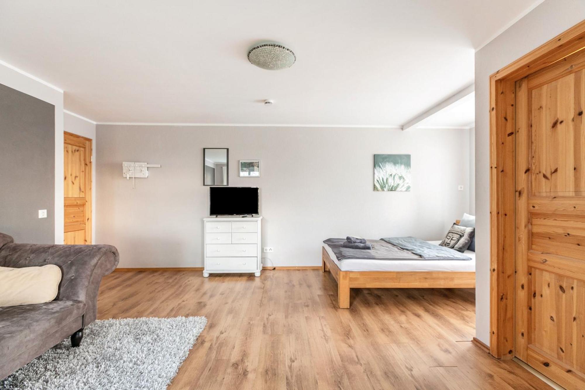 Blauquarz Und Rauchquarz Apartment Reussenkoge Luaran gambar